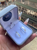 Alianças De Prata 4mm Friso 0,7 Central Fosca Anel Solitário Cravejado