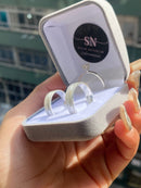 Alianças de Prata 5mm Reta Com Um Delicado Friso na Lateral Fosca