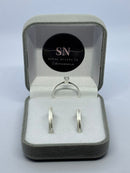 Alianças de Prata 2mm Reta Fosca Um Risco Delicado na Lateral