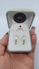 Alianças De 4mm Reta Fosca Com Friso e Pedra Central